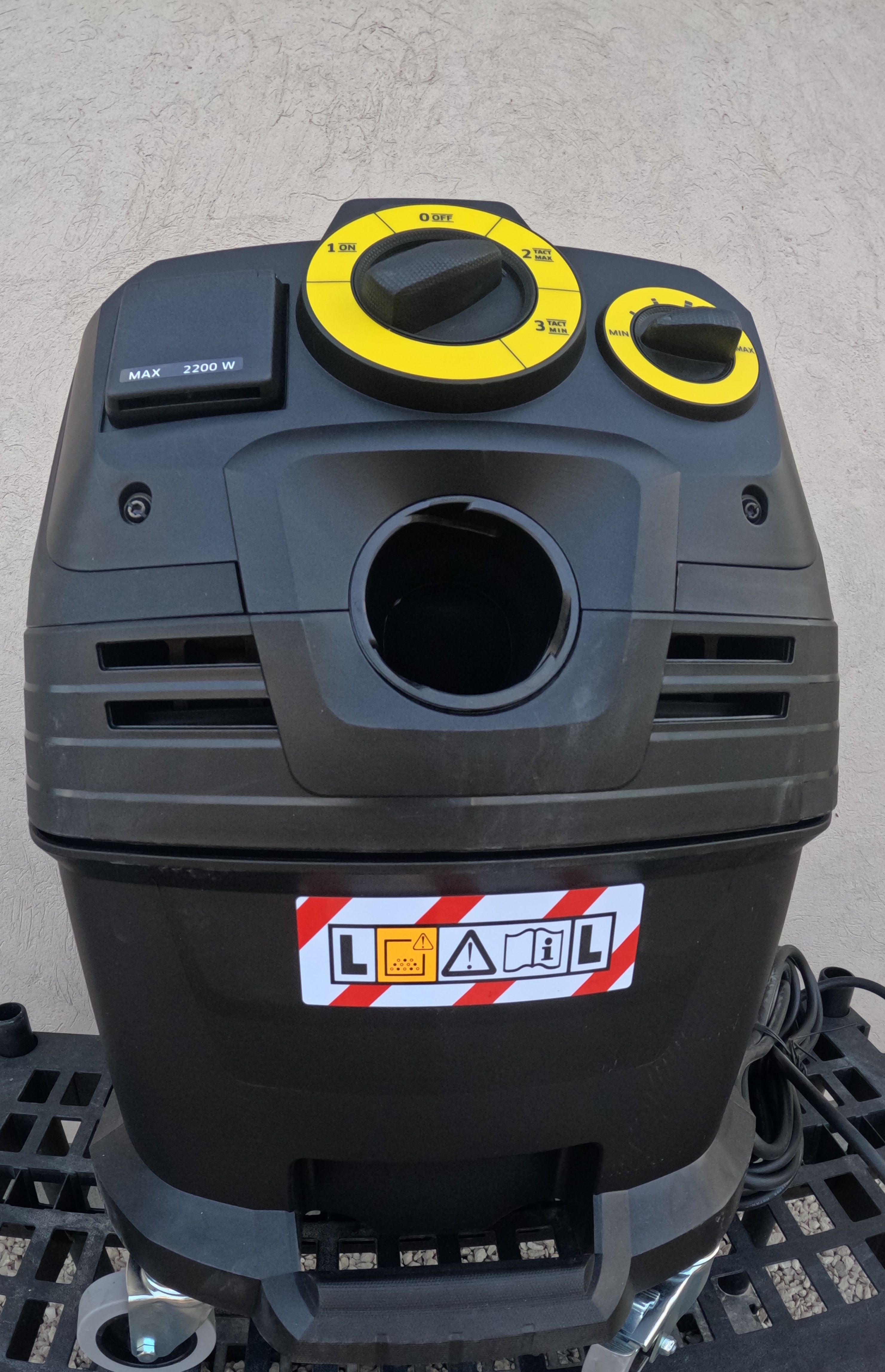 Aspirator profesional Kärcher NT 30/1 Tact editie speciala