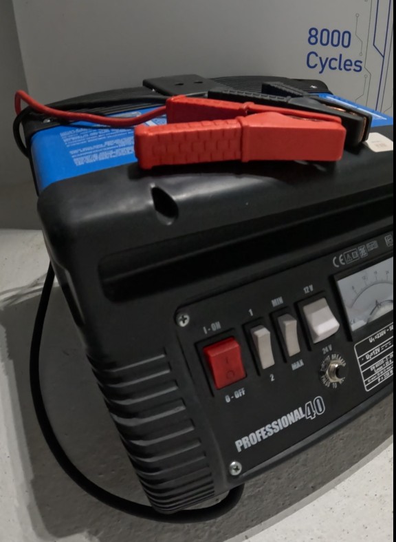 Awelco Professional 40 incarcator si booster